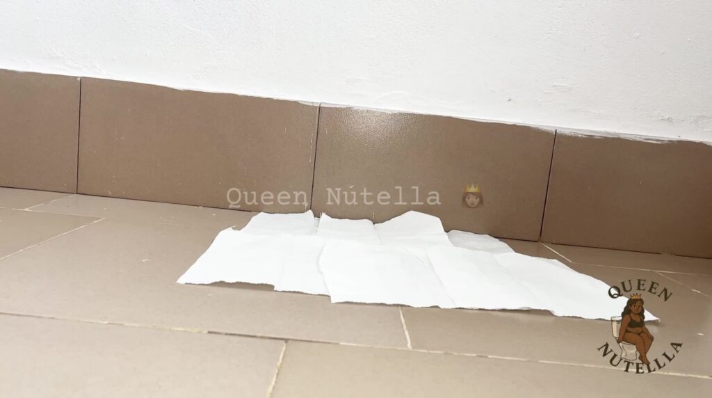 Worship my pussy as i take a dump